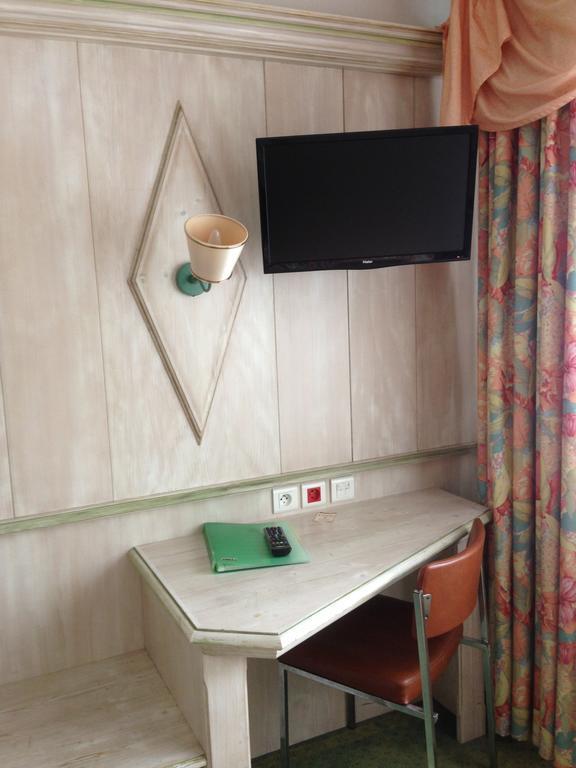 Hotel Union 萨尔格米纳 外观 照片